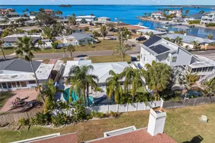 2376 Hanover Dr, Dunedin, FL 34698 - Photo 23