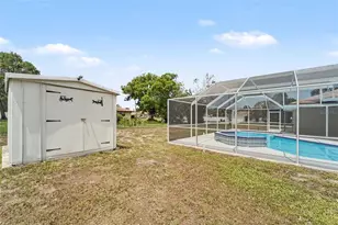 8500 Bay Dr, Spring Hill, FL 34606 - Photo 23
