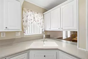 9790 66th Street N, Pinellas Park, FL 33782 - Photo 11