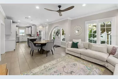 2943 W Bayshore Court, Tampa, FL 33611 - Photo 23