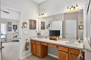 19355 Haskell Pl, Land O Lakes, FL 34638 - Photo 27