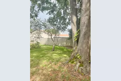 1520 Attleboro Lane, Brandon, FL 33511 - Photo 5