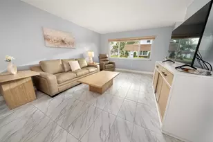 8235 Burgundy Dr N, Pinellas Park, FL 33781 - Photo 15