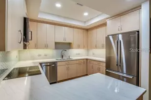 450 Knights Run Ave, Tampa, FL 33602 - Photo 11