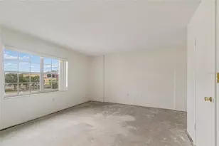 1900 68th St N, Saint Petersburg, FL 33710 - Photo 23
