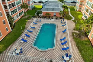 1900 68th St N, Saint Petersburg, FL 33710 - Photo 43