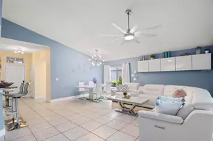 713 Manchester Woods Dr, Sun City Center, FL 33573 - Photo 9