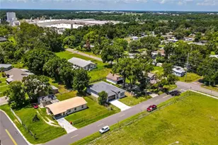 2203 W Lowry Ave, Plant City, FL 33563 - Photo 33