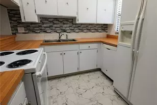 9209 Seminole Blvd, Seminole, FL 33772 - Photo 7