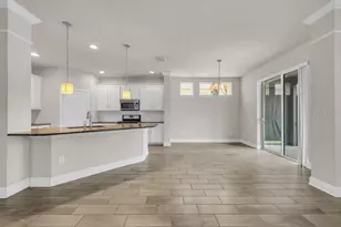 14306 Barrington Stowers Dr, Lithia, FL 33547 - Photo 11