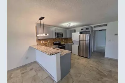 2424 W Tampa Bay Boulevard #I103, Tampa, FL 33607 - Photo 7