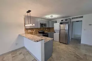 2424 W Tampa Bay Blvd, Tampa, FL 33607 - Photo 7