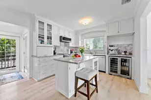 802 W Coral St, Tampa, FL 33602 - Photo 3