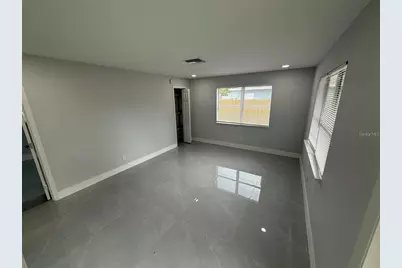 427 40th Avenue S, Saint Petersburg, FL 33705 - Photo 17