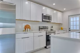 1397 83rd Ave N, Saint Petersburg, FL 33702 - Photo 13