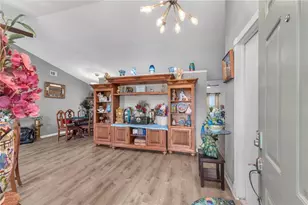 2114 W Hanna Ave, Tampa, FL 33604 - Photo 3