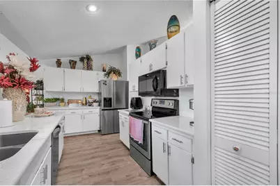 2114 W Hanna Avenue, Tampa, FL 33604 - Photo 11