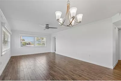 4575 Cove Circle #101, Saint Petersburg, FL 33708 - Photo 11