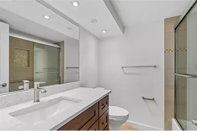 4575 Cove Circle #101, Saint Petersburg, FL 33708 - Photo 37