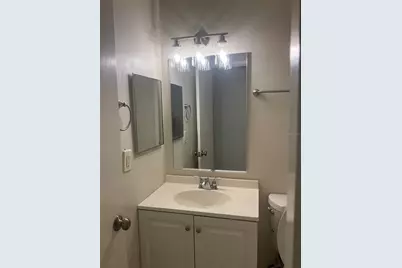 3830 Valley Tree Drive, Tampa, FL 33610 - Photo 13