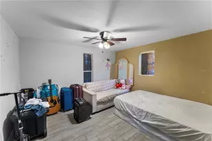 5712 15th St E, Bradenton, FL 34203 - Photo 17