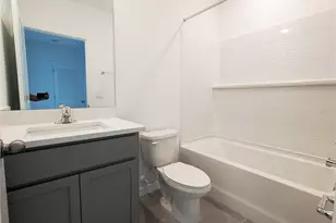4460 Rachel Fls Dr, Tampa, FL 33610 - Photo 9