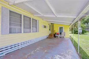 37344 Hammond Dr, Zephyrhills, FL 33541 - Photo 3