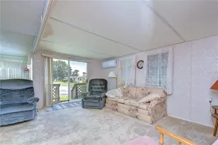 37344 Hammond Dr, Zephyrhills, FL 33541 - Photo 13