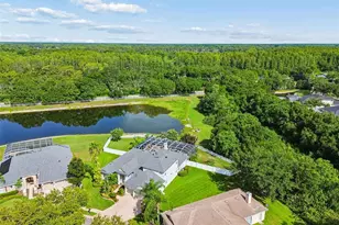 5304 Clouds Peak Dr, Lutz, FL 33558 - Photo 89