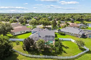 5304 Clouds Peak Dr, Lutz, FL 33558 - Photo 93