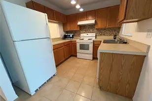 1324 Kelridge Pl, Brandon, FL 33511 - Photo 9