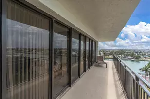 7600 Bayshore Dr, Treasure Island, FL 33706 - Photo 25