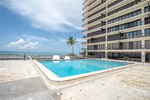 7600 Bayshore Dr, Treasure Island, FL 33706 - Photo 23