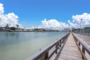 7600 Bayshore Dr, Treasure Island, FL 33706 - Photo 35