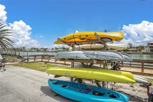 7600 Bayshore Dr, Treasure Island, FL 33706 - Photo 25