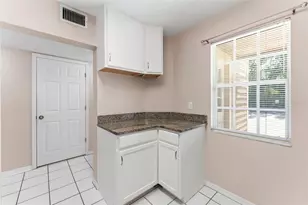 9044 Lake Pl Ln, Tampa, FL 33634 - Photo 17