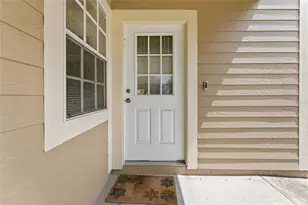 9044 Lake Pl Ln, Tampa, FL 33634 - Photo 7