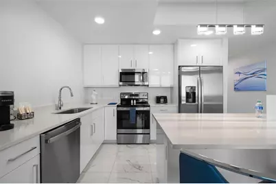 11500 Gulf Boulevard #304, Treasure Island, FL 33706 - Photo 9