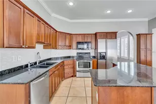 213 S Arrawana Ave, Tampa, FL 33609 - Photo 13