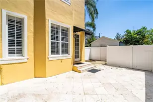 213 S Arrawana Ave, Tampa, FL 33609 - Photo 3
