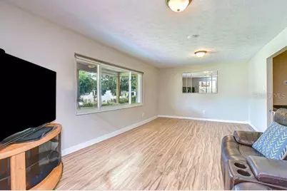 601 Larrie Ellen Way, Brandon, FL 33511 - Photo 13