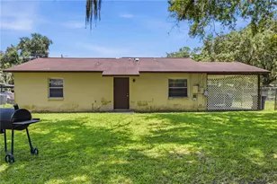 2113 Oakview Ln, Plant City, FL 33566 - Photo 5
