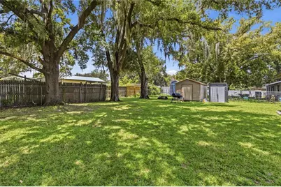 2113 Oakview Lane, Plant City, FL 33566 - Photo 3