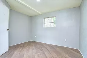 39200 Fibelkorn Rd, Zephyrhills, FL 33540 - Photo 15