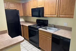 5591 Rosehill Rd, Sarasota, FL 34233 - Photo 5
