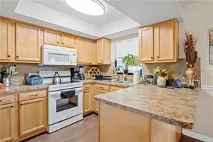 9063 Pemberton St, Spring Hill, FL 34608 - Photo 15