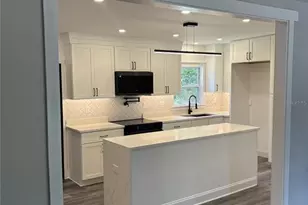 2911 Williams Rd, Plant City, FL 33565 - Photo 9