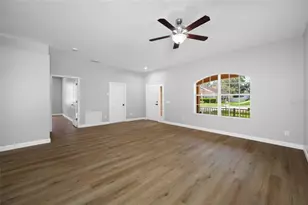 13002 Terrace Springs Dr, Tampa, FL 33637 - Photo 23