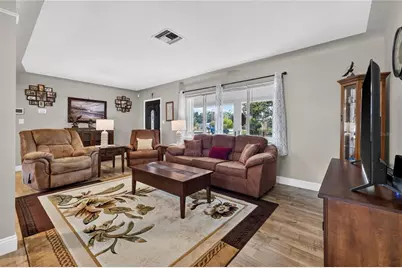 249 54th Street N, Saint Petersburg, FL 33710 - Photo 5