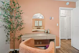 800 Beach Dr NE, Saint Petersburg, FL 33701 - Photo 11